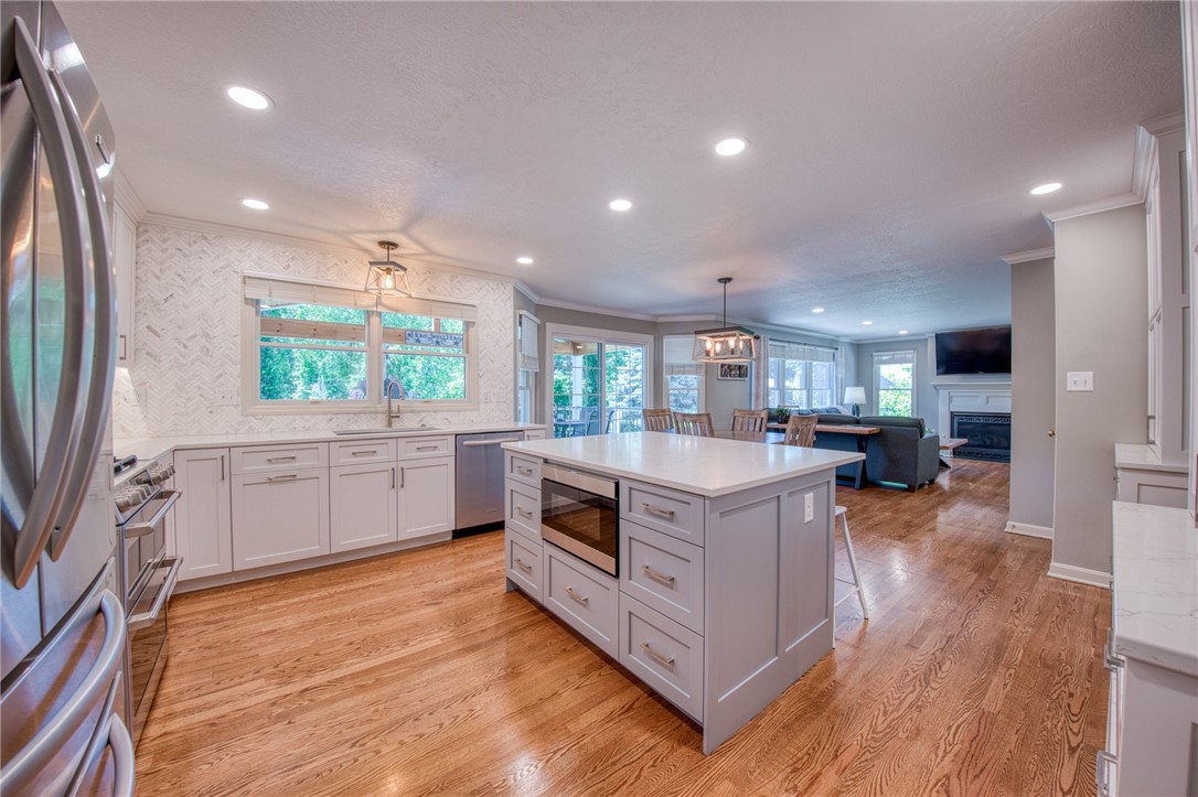 100 Chestnut Ct