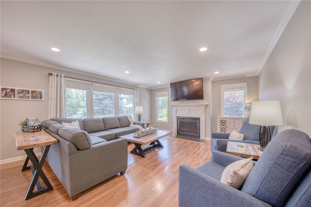100 Chestnut Ct