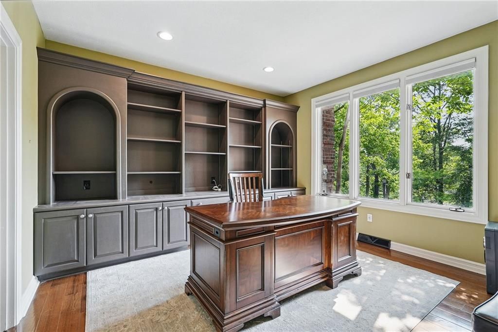 559 Normandy COURT