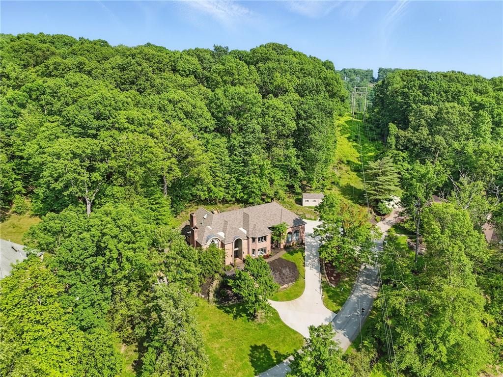 559 Normandy COURT