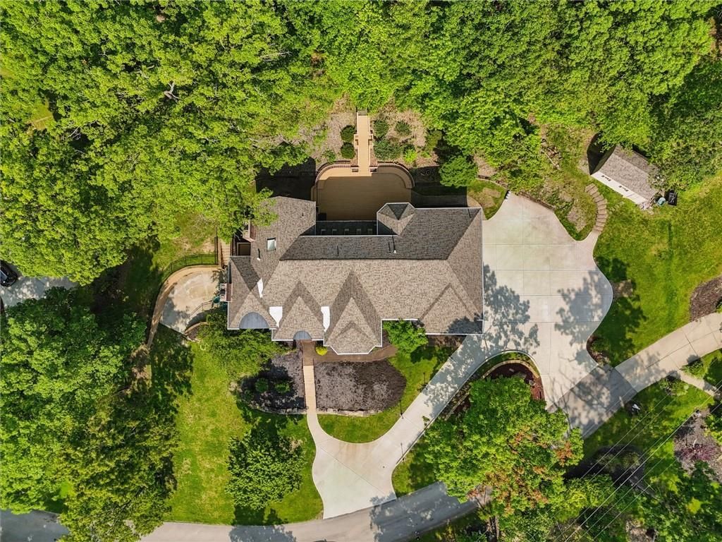 559 Normandy COURT