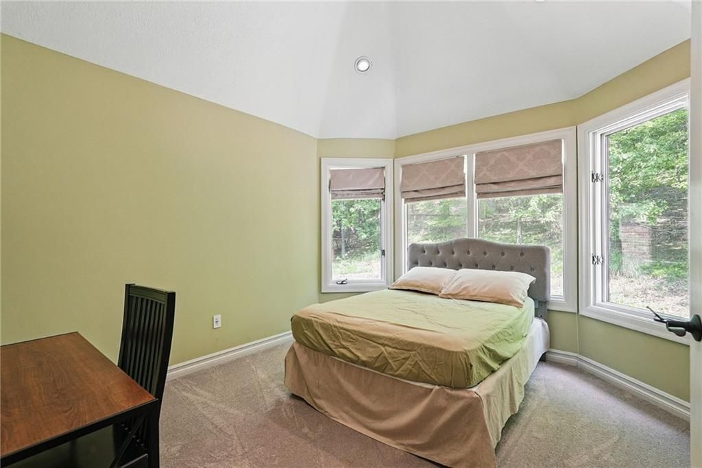 559 Normandy COURT