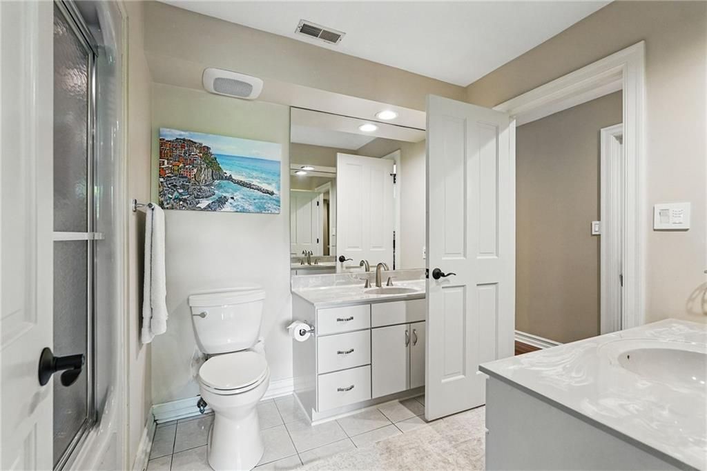 559 Normandy COURT
