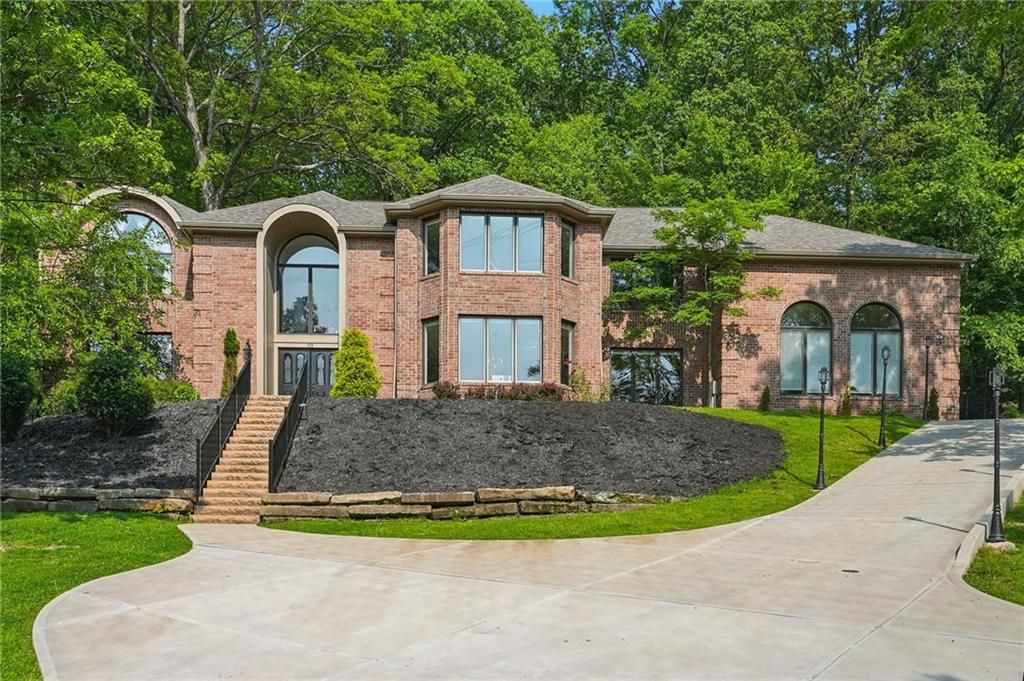 559 Normandy COURT