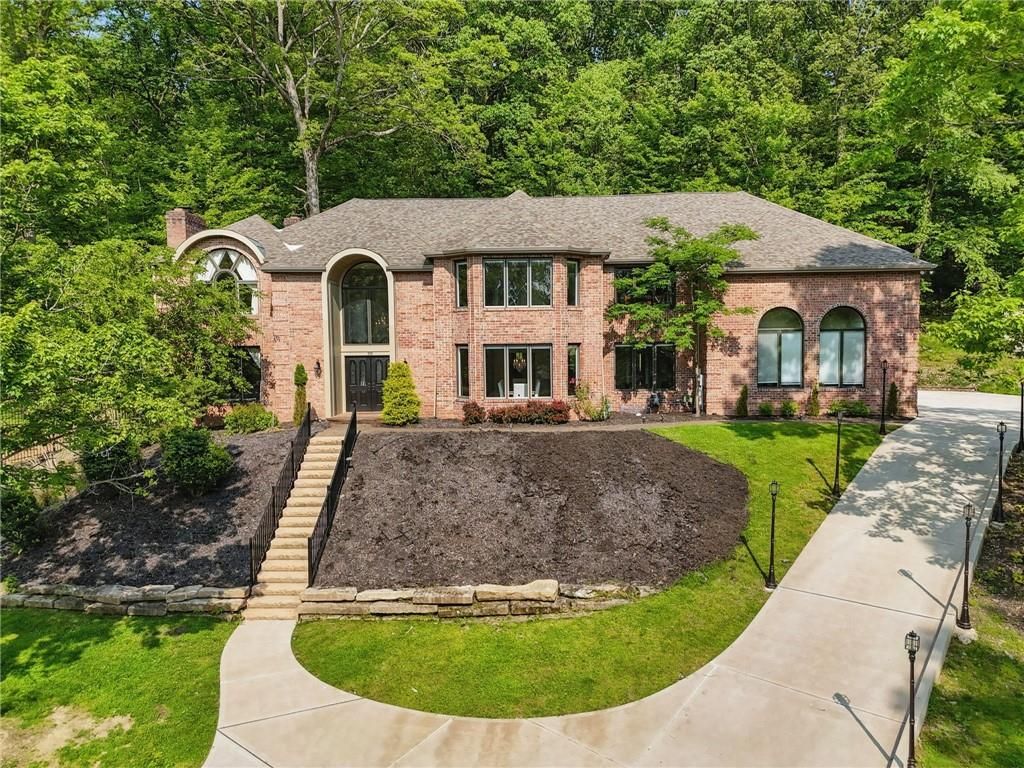 559 Normandy COURT