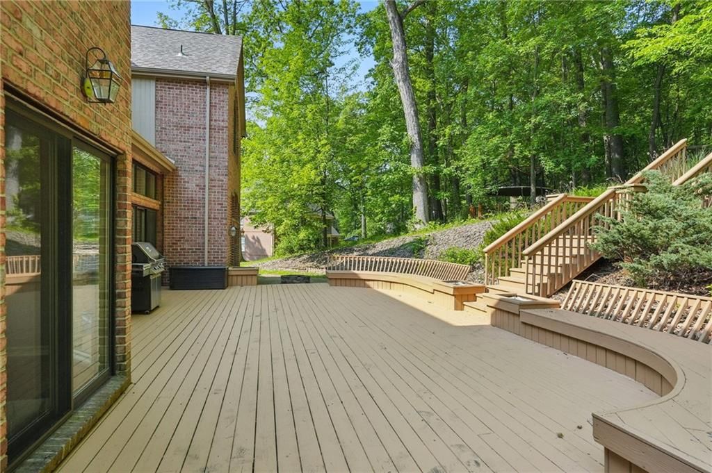 559 Normandy COURT
