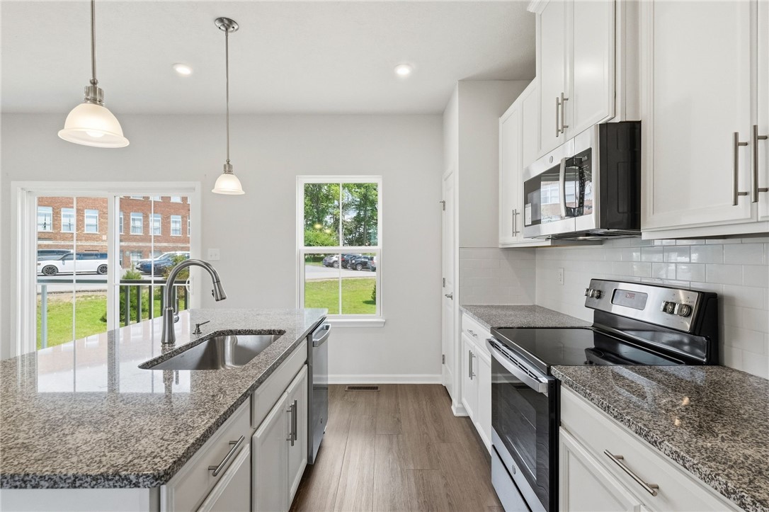 233 Chesna Dr