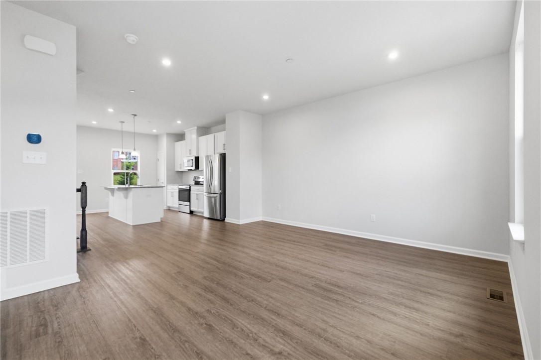 233 Chesna Dr