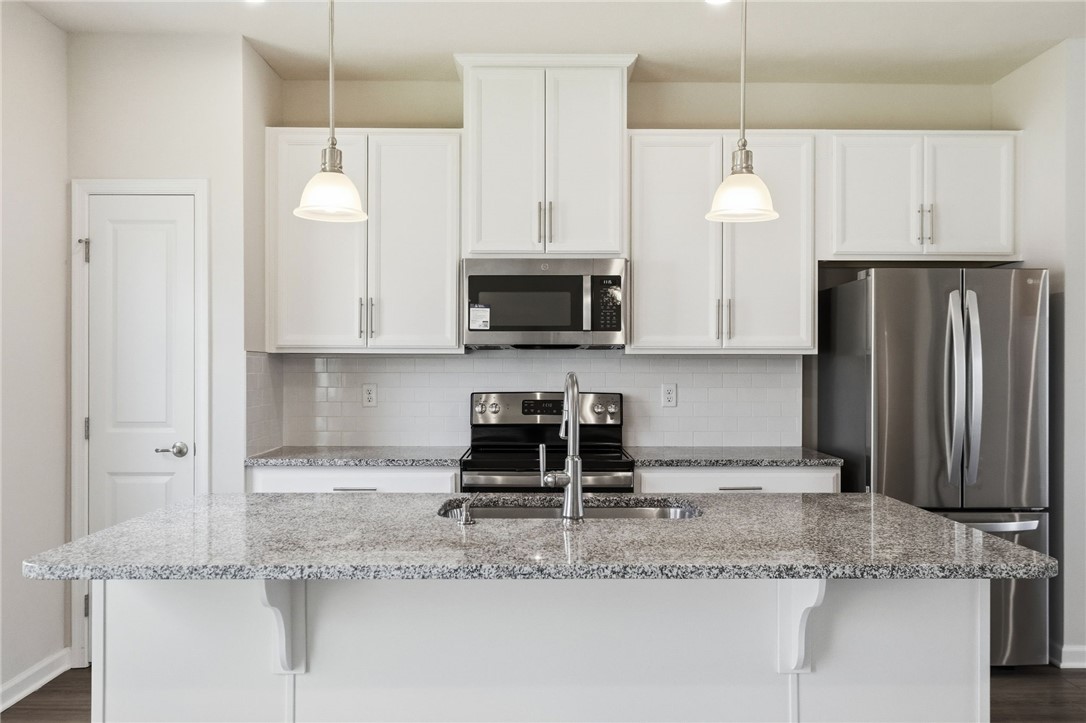 233 Chesna Dr