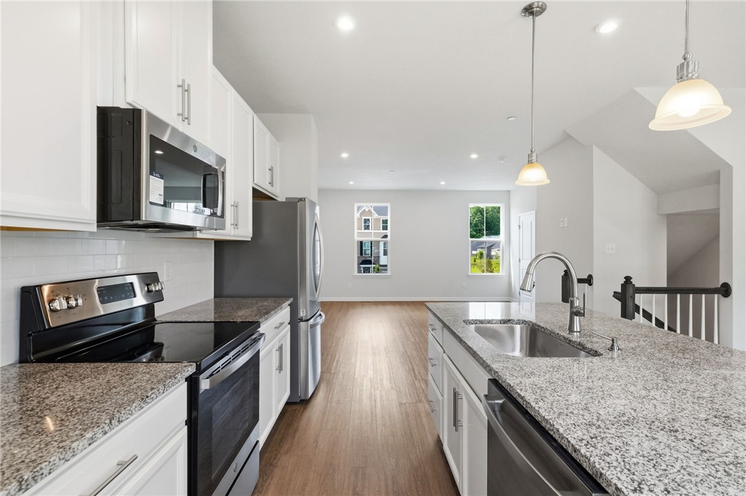 233 Chesna Dr