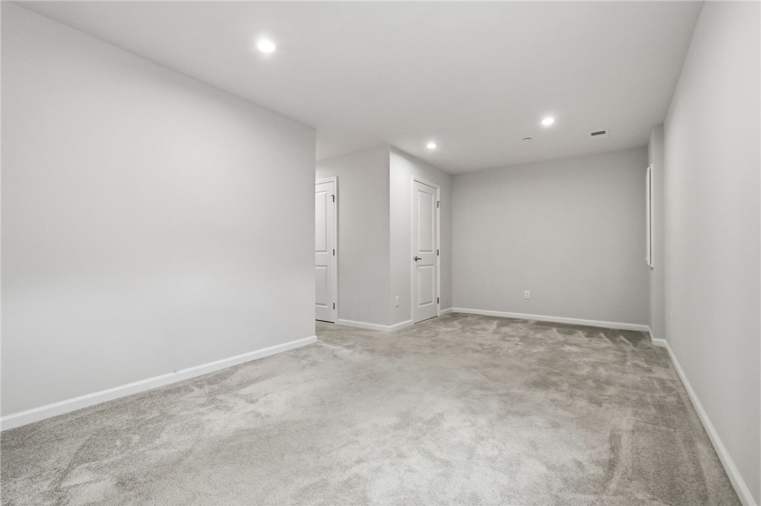 233 Chesna Dr