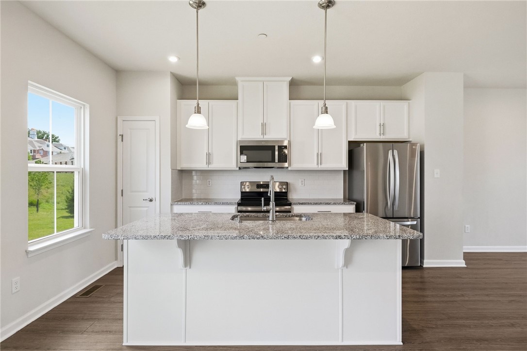233 Chesna Dr