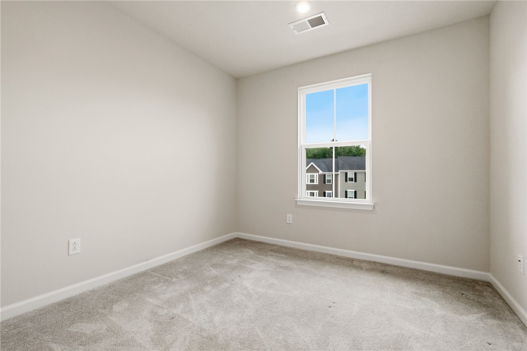 233 Chesna Dr