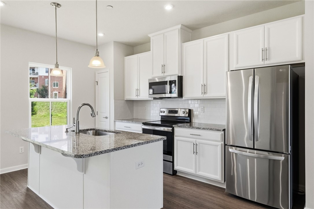233 Chesna Dr
