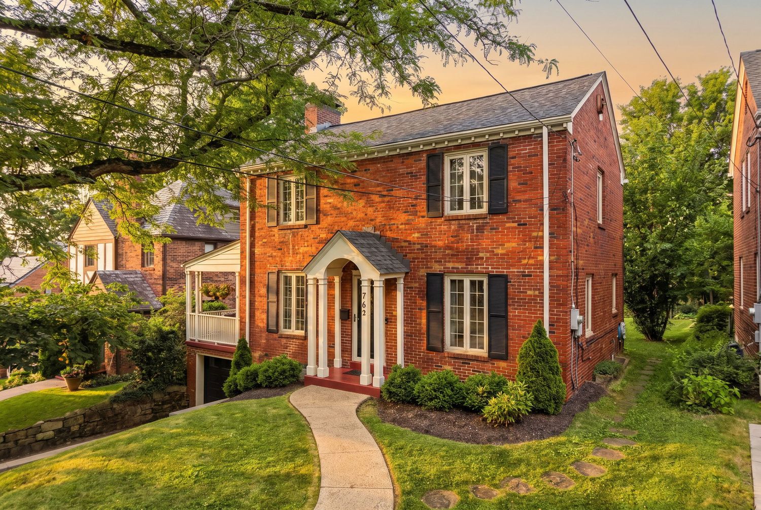 762 Lebanon AVENUE