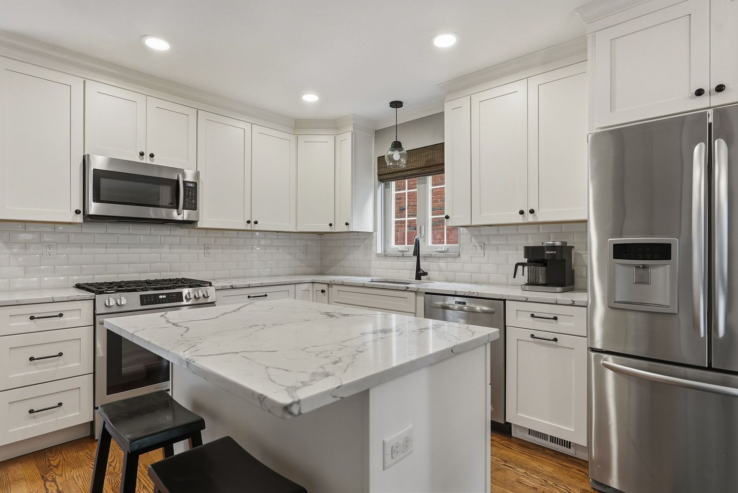 762 Lebanon AVENUE