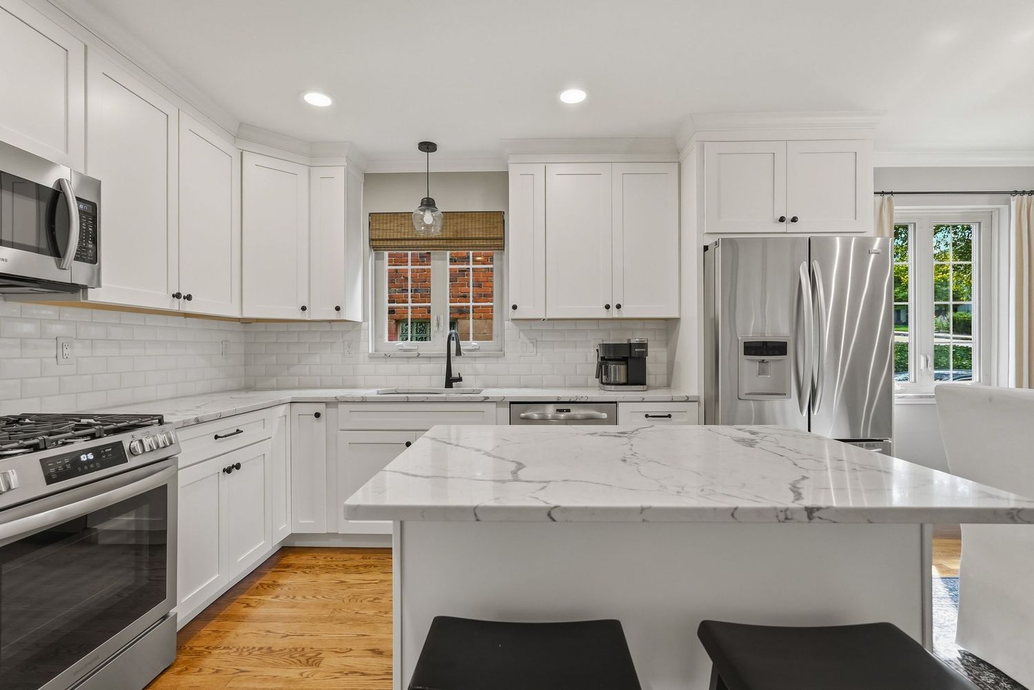 762 Lebanon AVENUE
