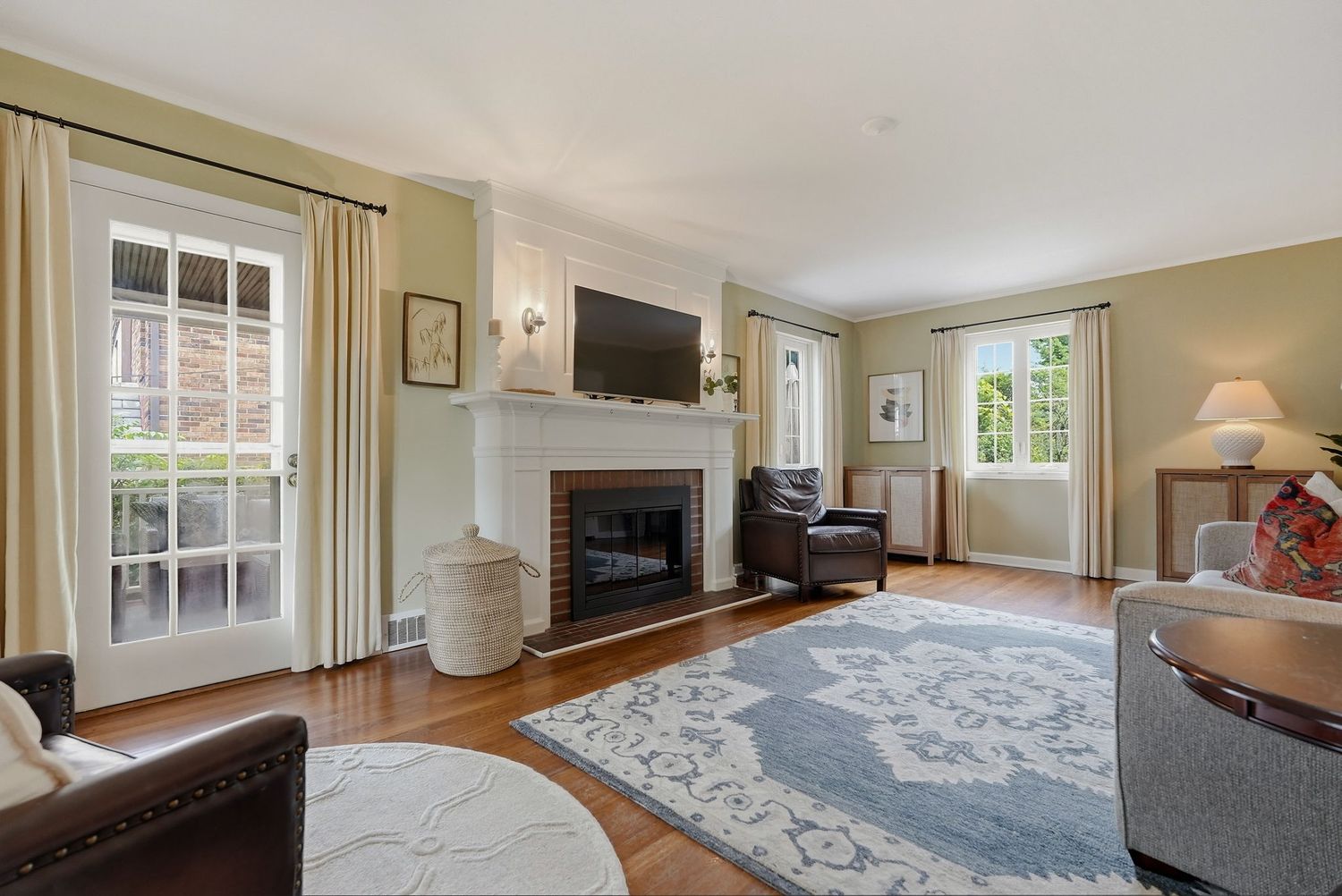 762 Lebanon AVENUE