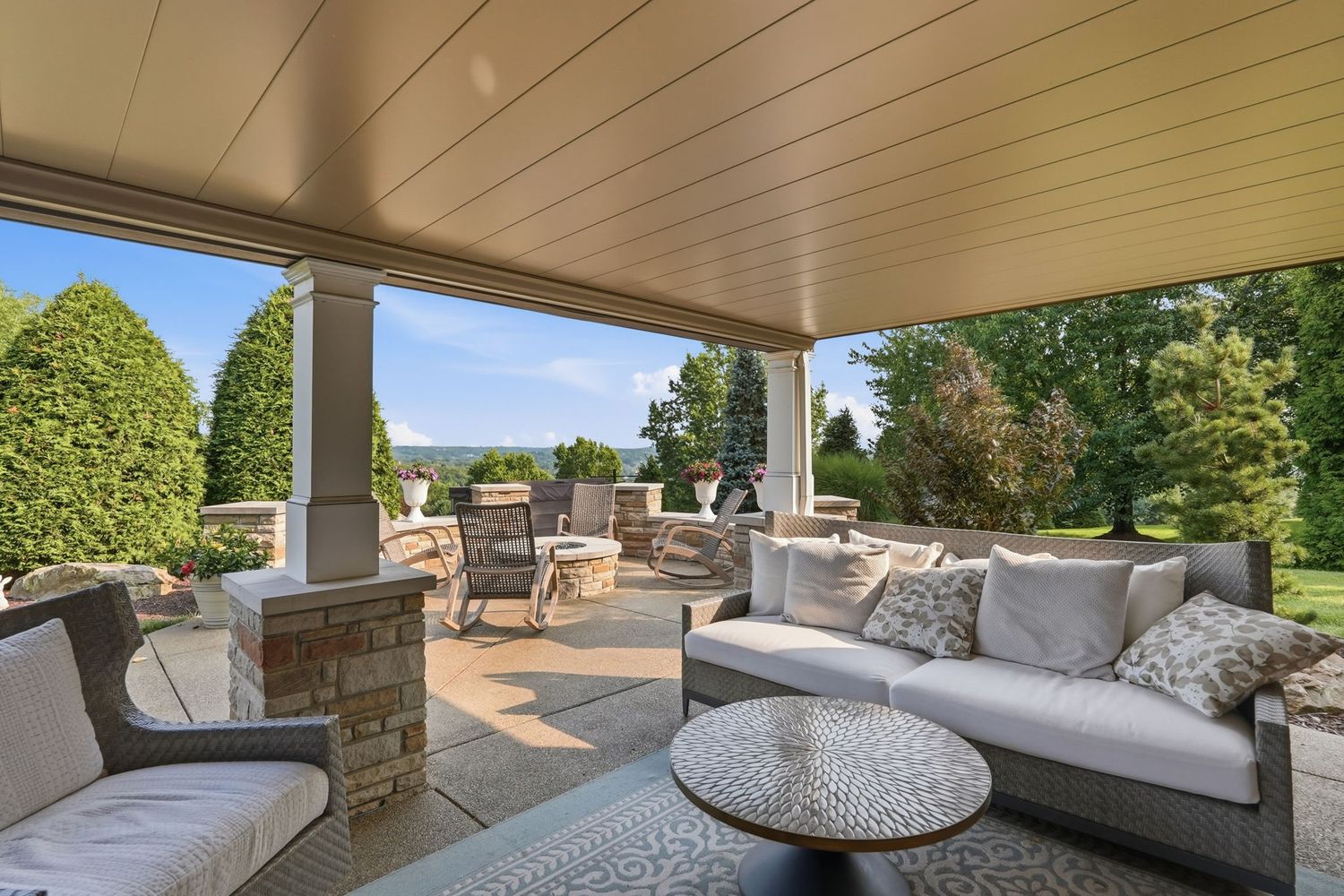 337 Snowberry CIRCLE