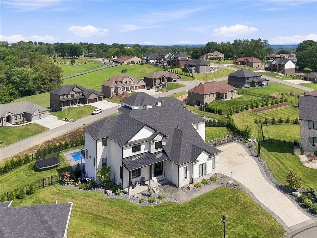 7509 Alvina Ct