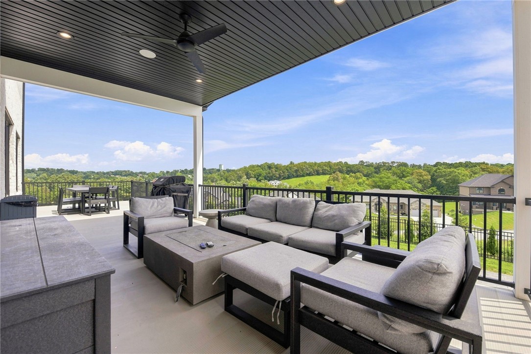 7509 Alvina Ct