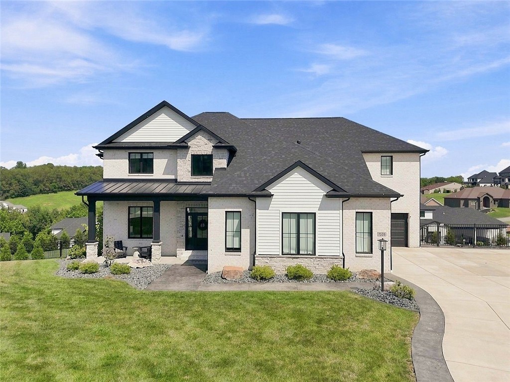 7509 Alvina Ct