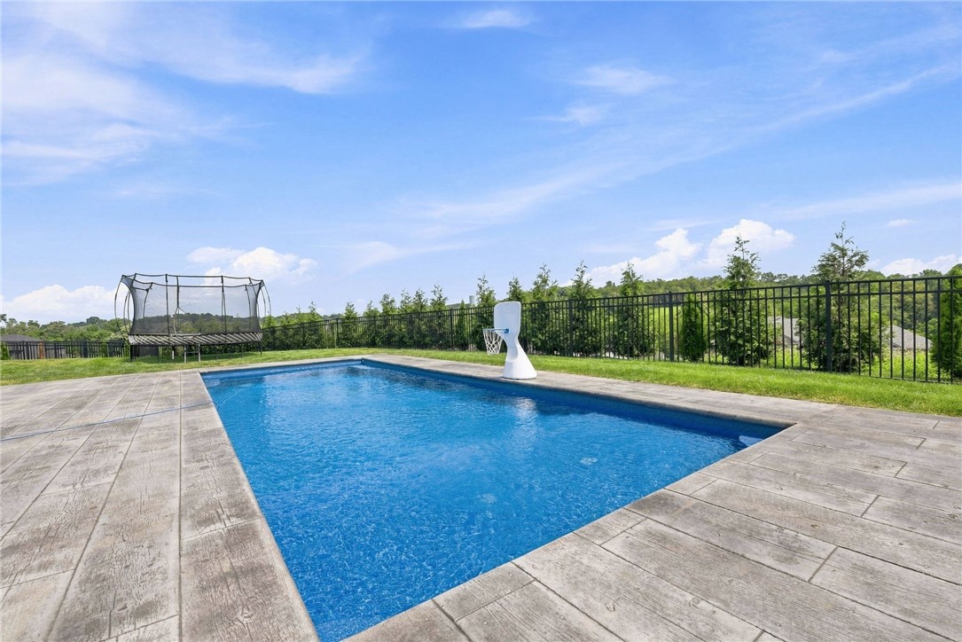 7509 Alvina Ct