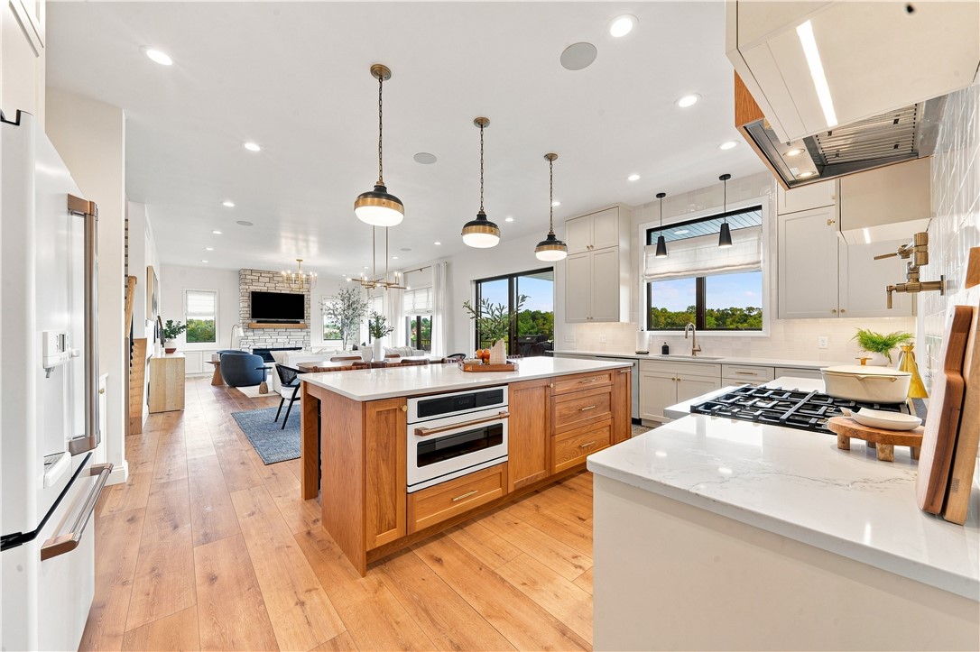 7509 Alvina Ct