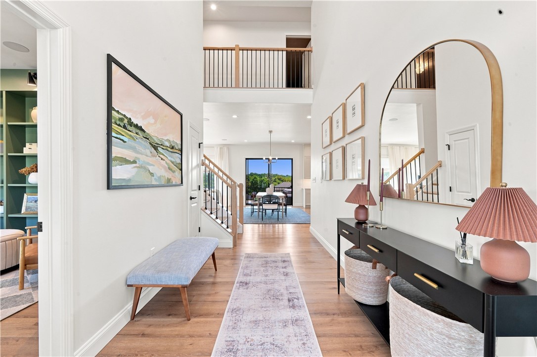7509 Alvina Ct