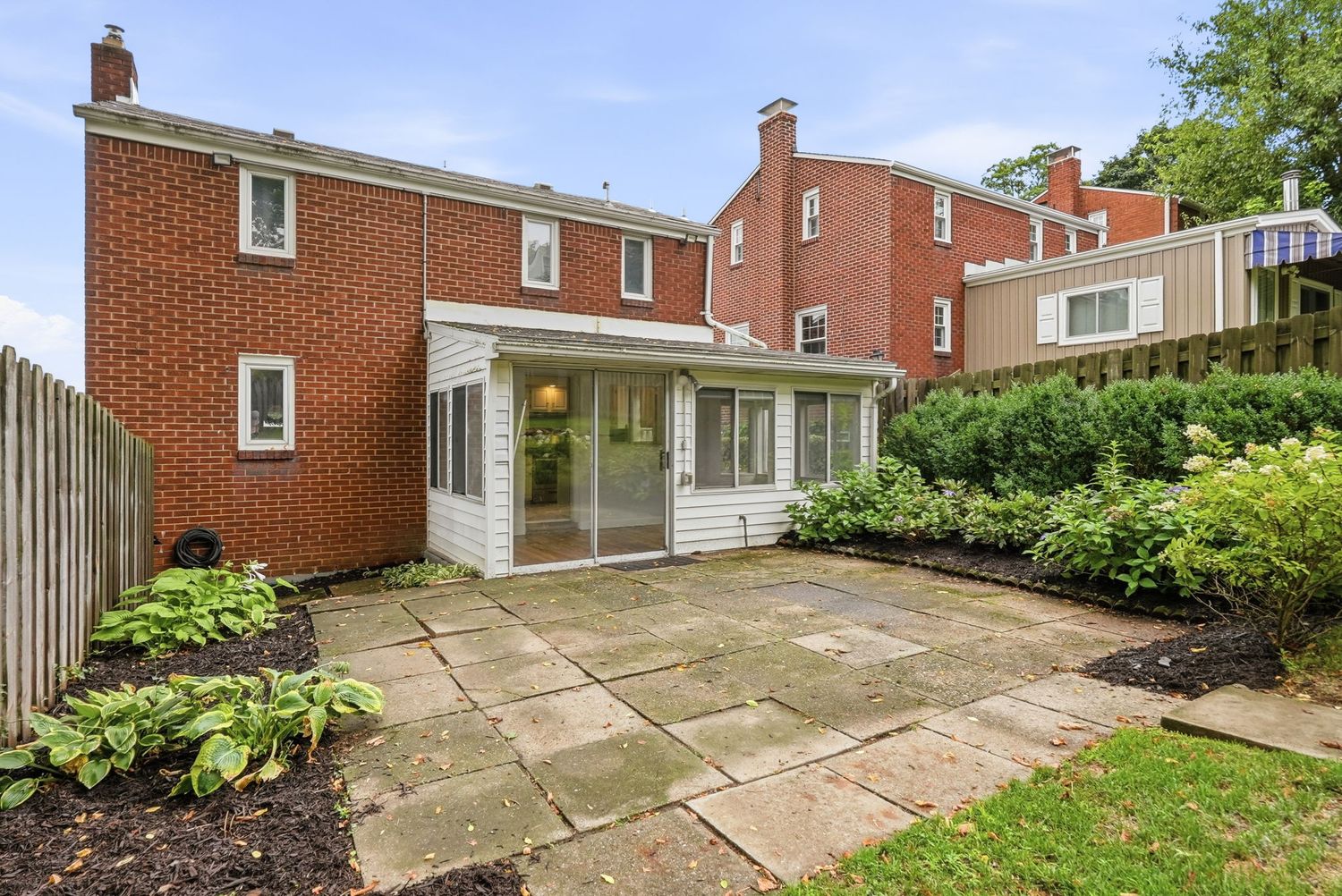 1011 Biltmore AVENUE