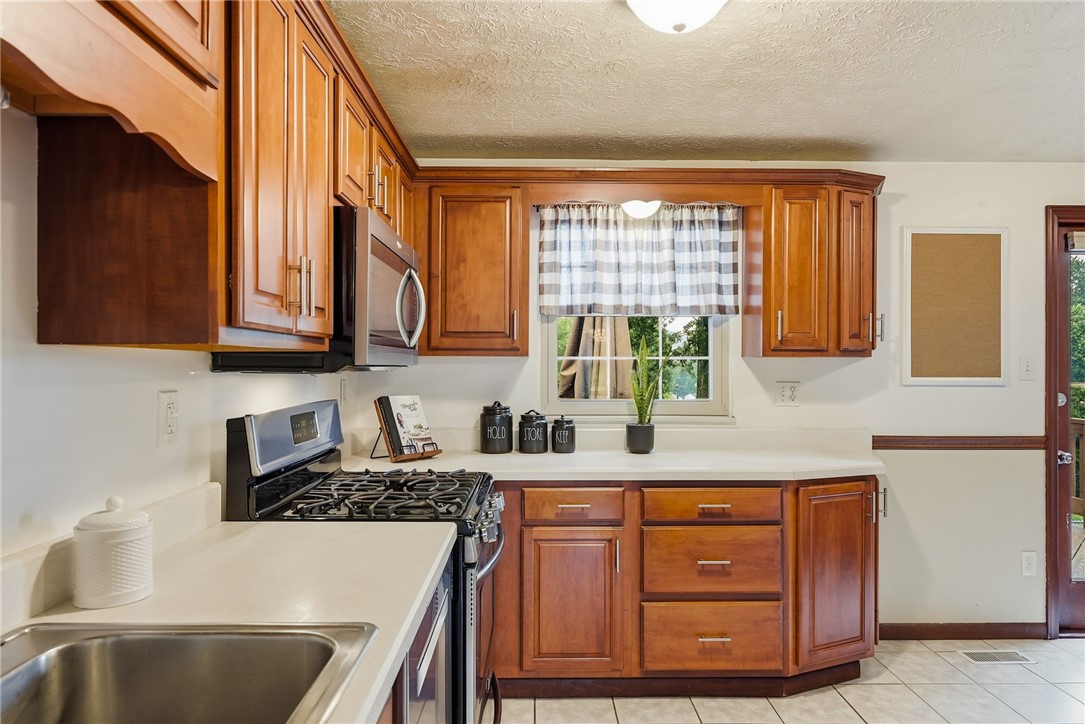 3074 Piney Bluff Dr