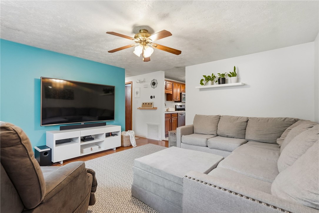 3074 Piney Bluff Dr