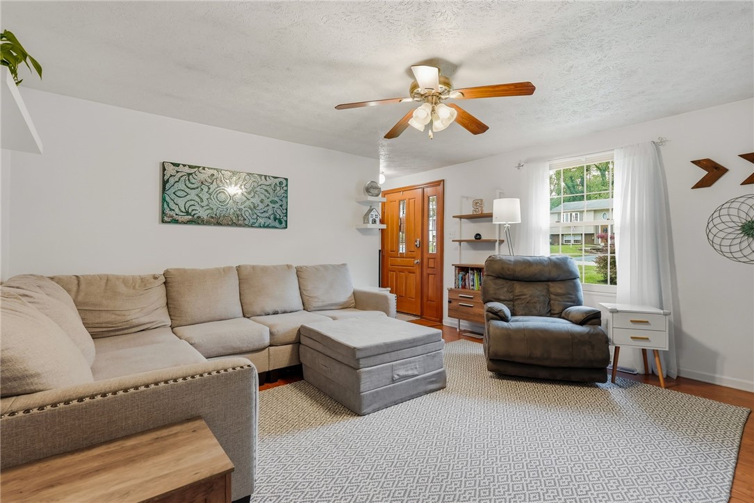 3074 Piney Bluff Dr