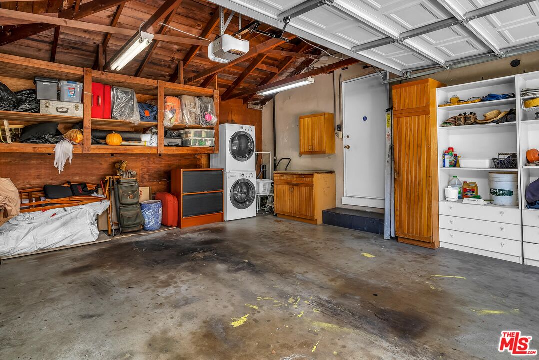 13201 Warren Ave
