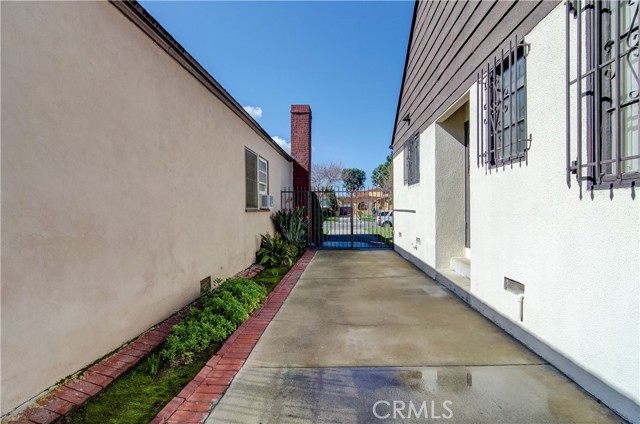 3910 Westside AVE