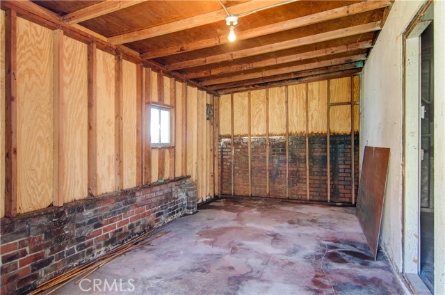 3910 Westside AVE