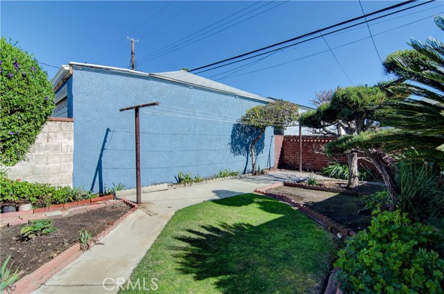 3910 Westside AVE