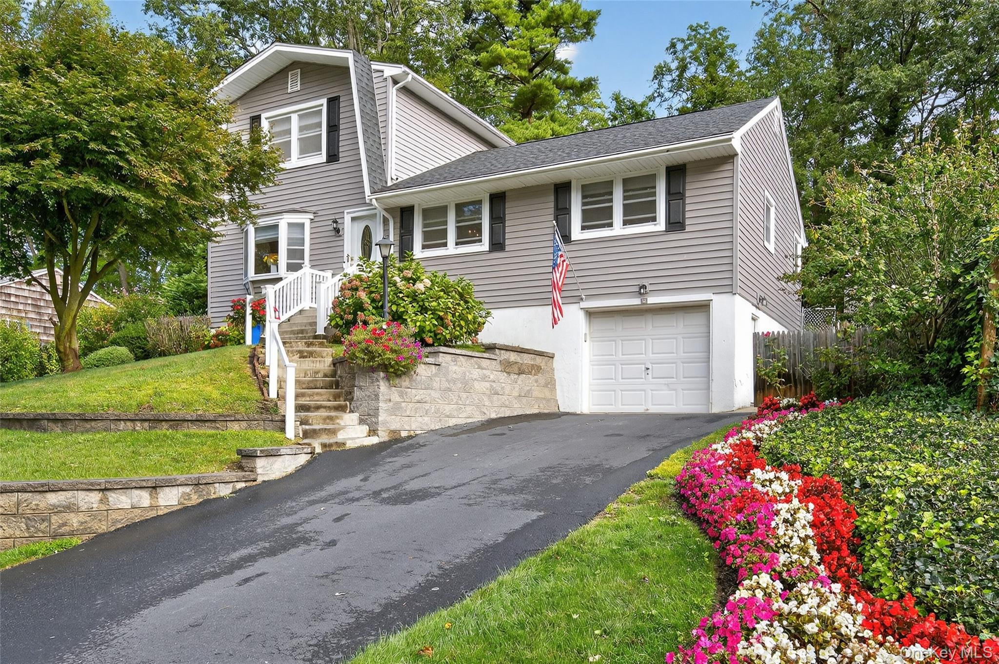 32 Cliftwood Drive