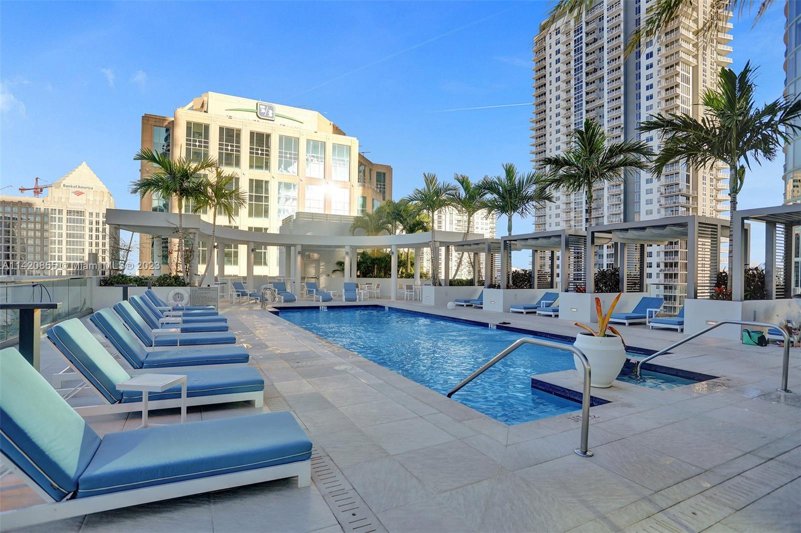 100 E Las Olas Blvd # 3703