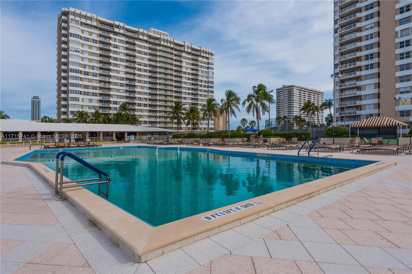 1985 S Ocean Dr # 6P