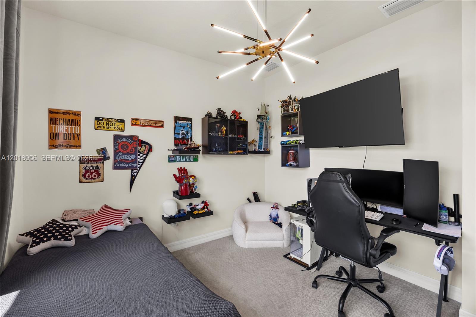 4549 W Pinehurst Trl W