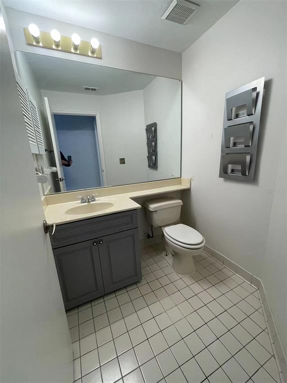 5725 NORMAN H CUTSON DR