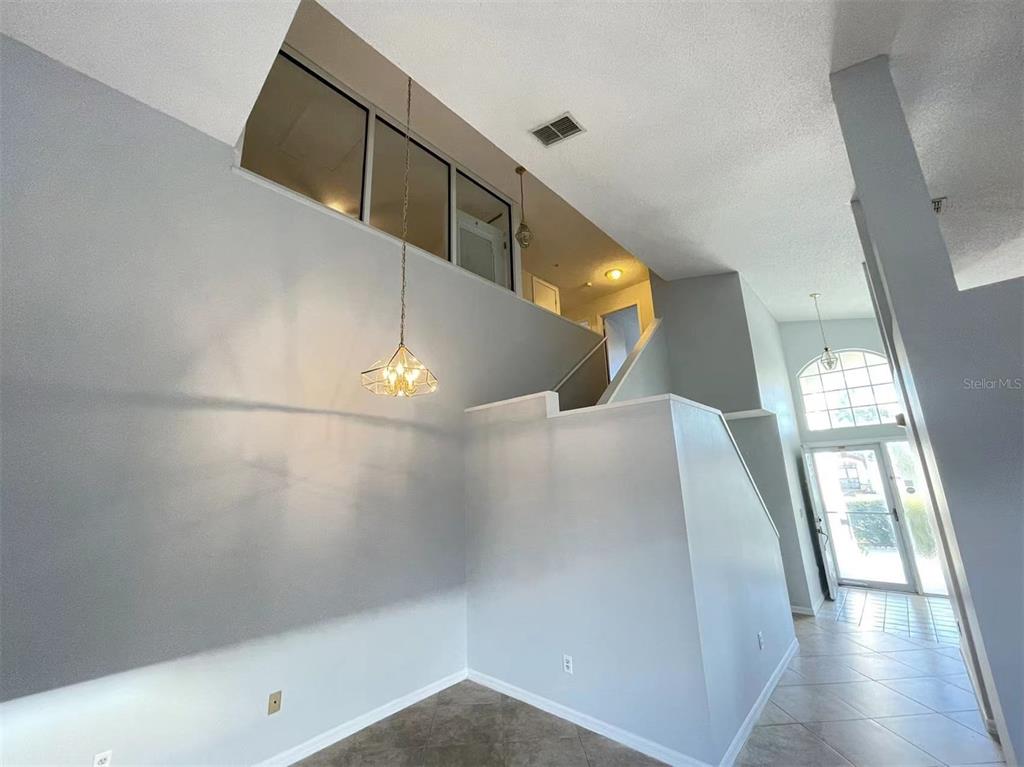 5725 NORMAN H CUTSON DR