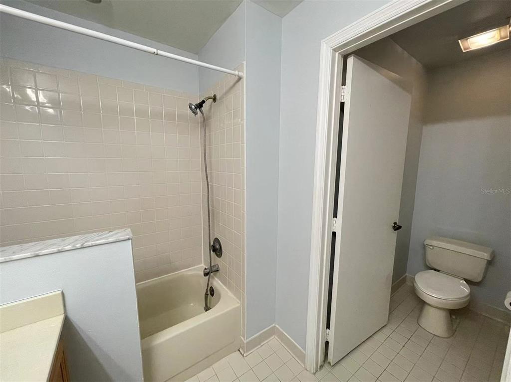 5725 NORMAN H CUTSON DR