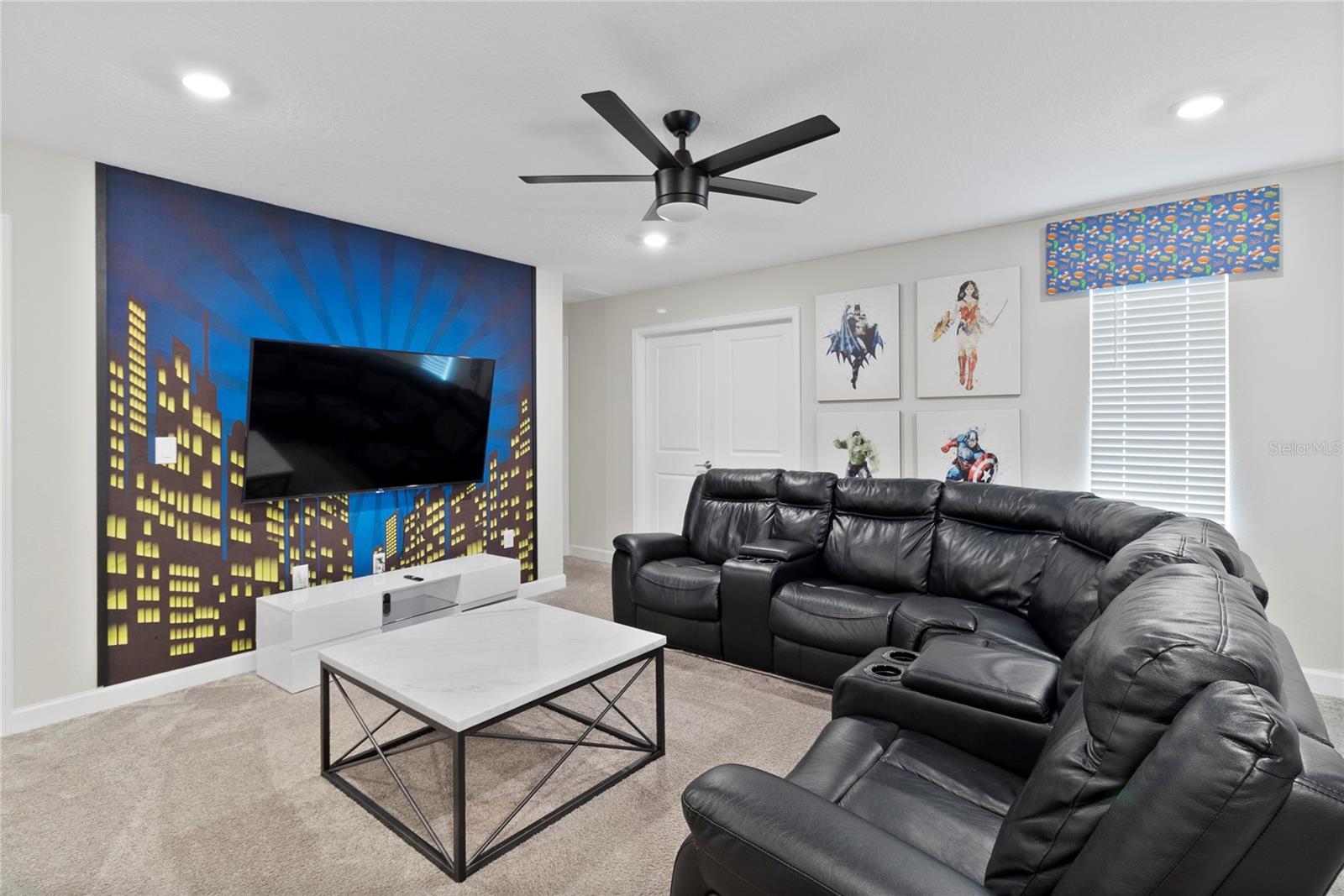 1158 DROP LN