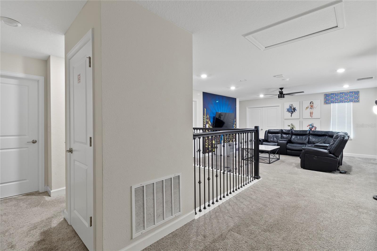 1158 DROP LN