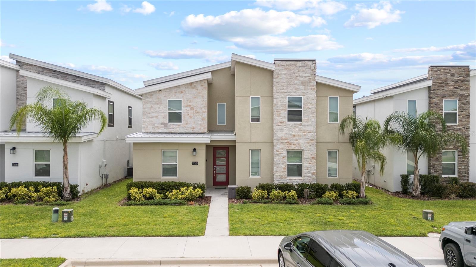1158 DROP LN