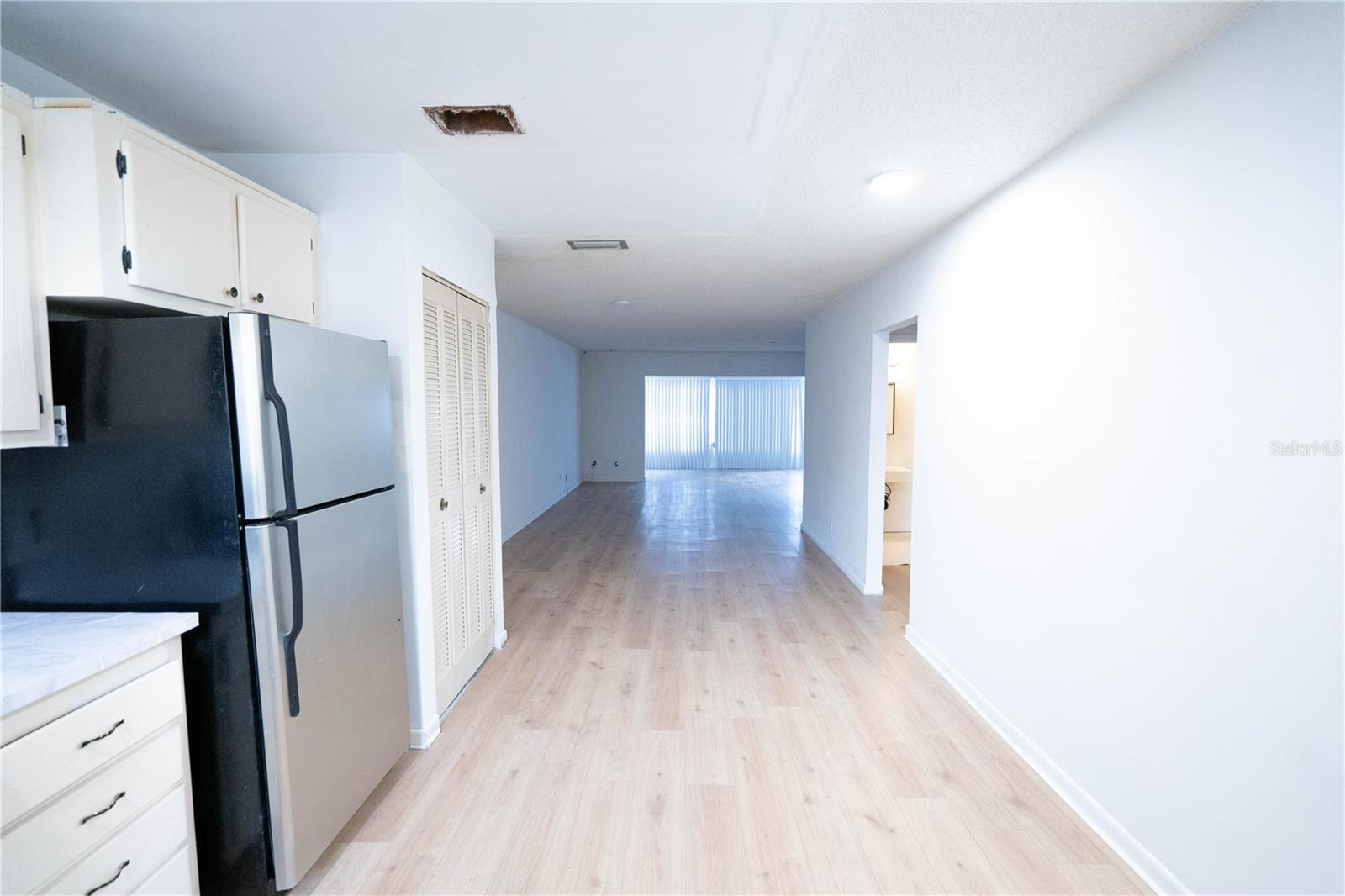 100 EL CAMINO DR #102