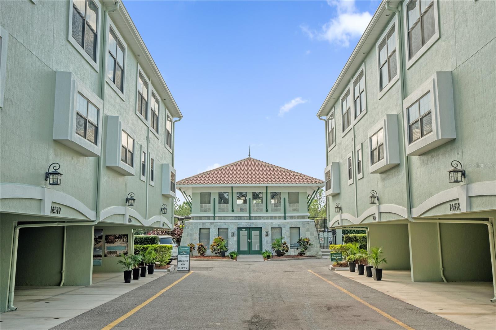 14501 DAMAI LN