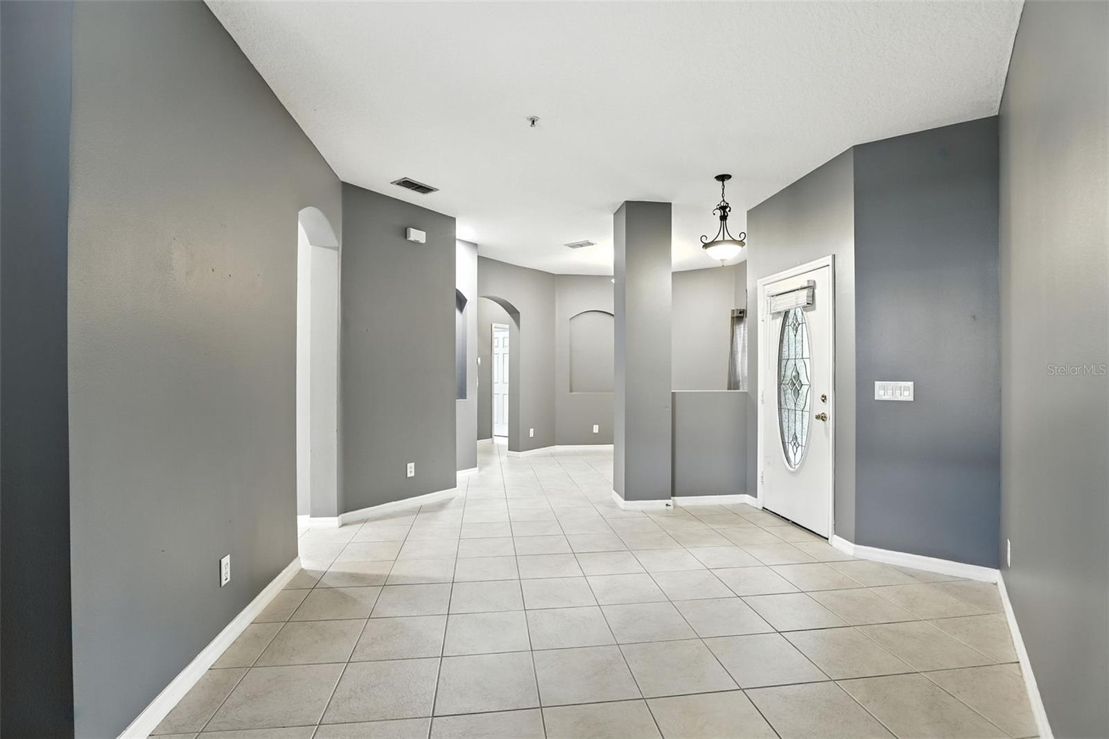 585 CRUZ BAY CIR